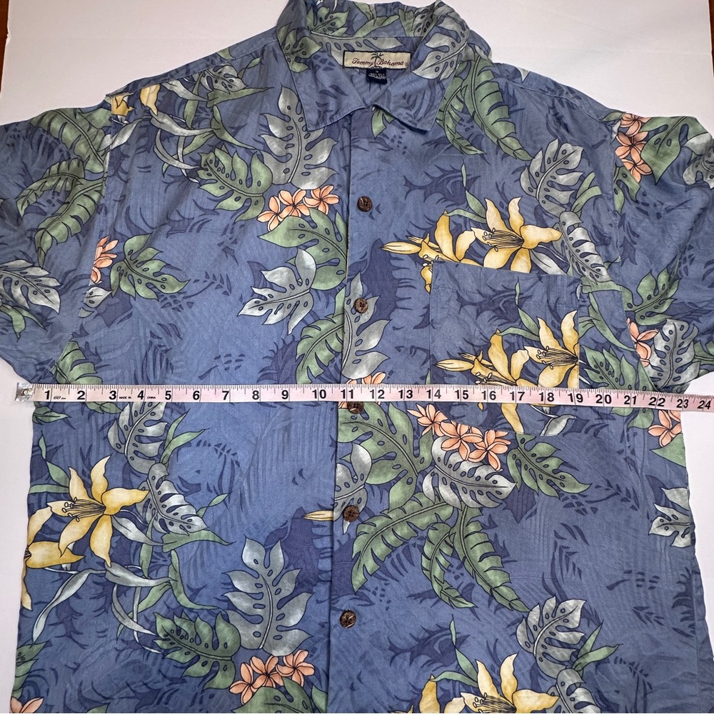 Tommy Bahama 100% Silk Tropical Floral Men's Shirt Short Sleeve Resort Medium - Picture 7 of 8
